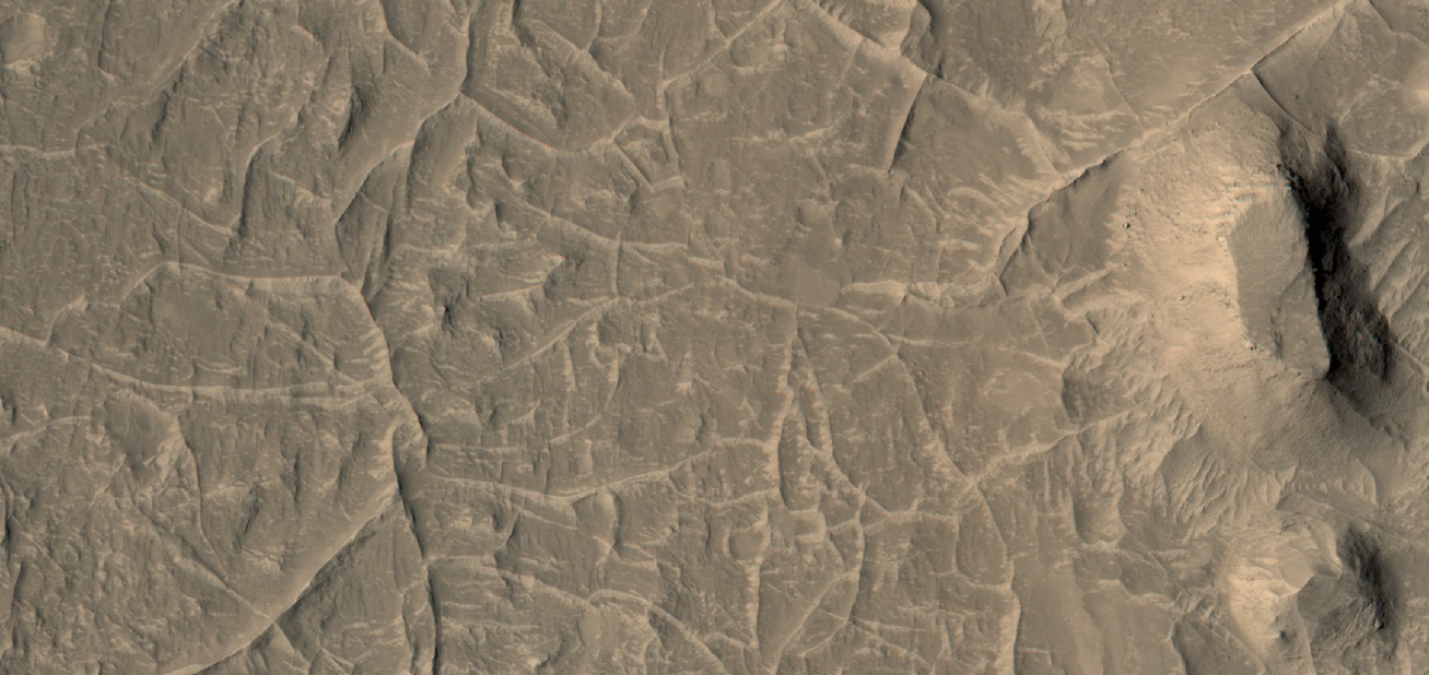 Close view of ridge network, as seen by HiRISE under HiWish program